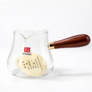 Чахай (сливник) Ming Jian - с деревянной ручкой из боросиликатного стекла