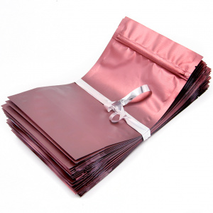 Пакет с ЗИП замком (zip-lock) (размер 135х225мм)цвет "Бордовый матовый" 100 гр.