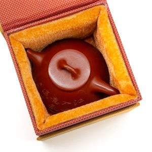 Чайник глиняный с узором, 200 мл